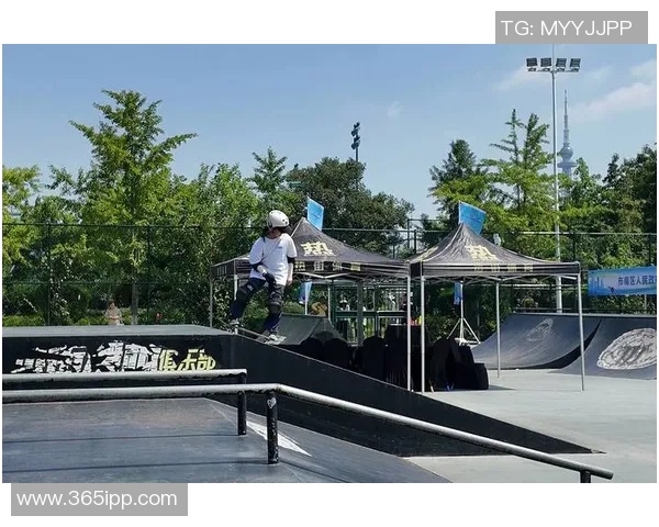上海滑板队的战术分析与热点解读探讨滑板运动的未来发展